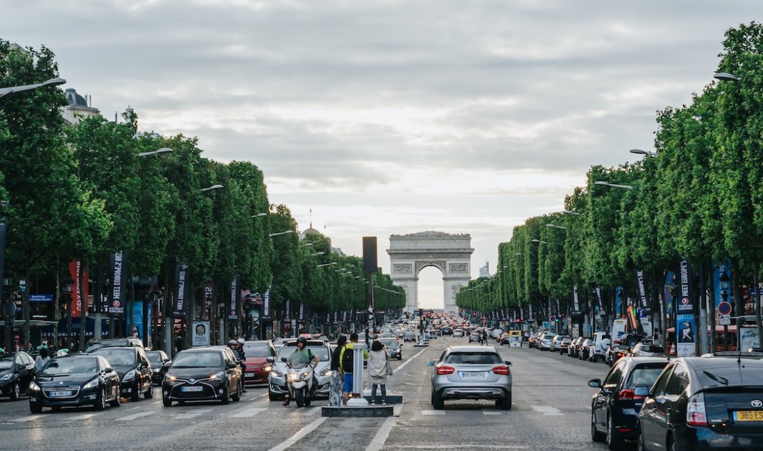 Parigi, l’eleganza degli Champs-Elysées