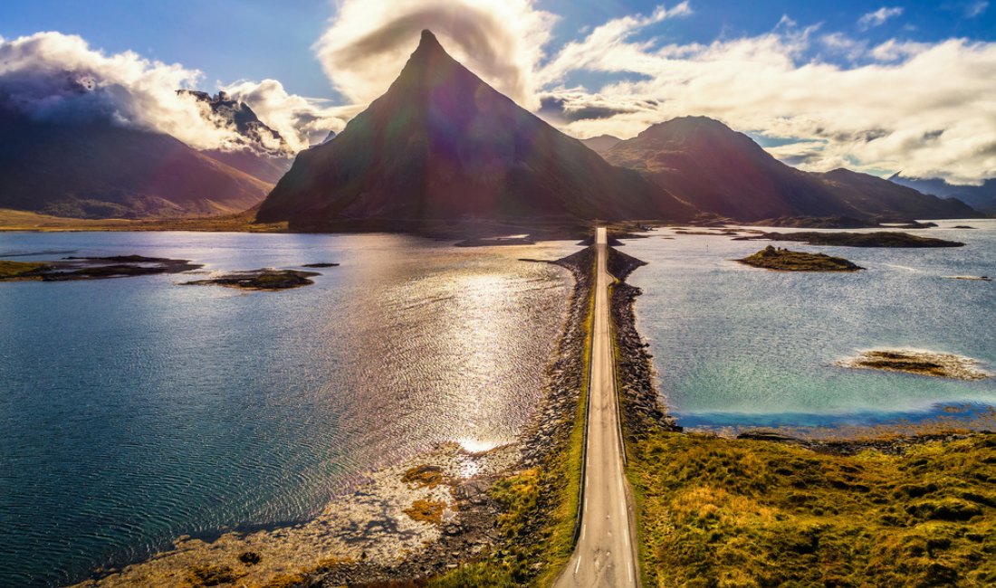 Isole Lofoten. Credits Nick Fox / Shutterstock