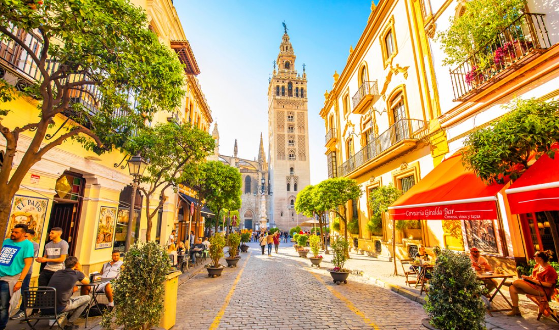 La torre della Giralda. Credits Arcady / Shutterstock