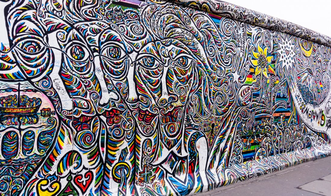 Un tratto della East Side Gallery. Credits Ewa Studio / Shutterstock